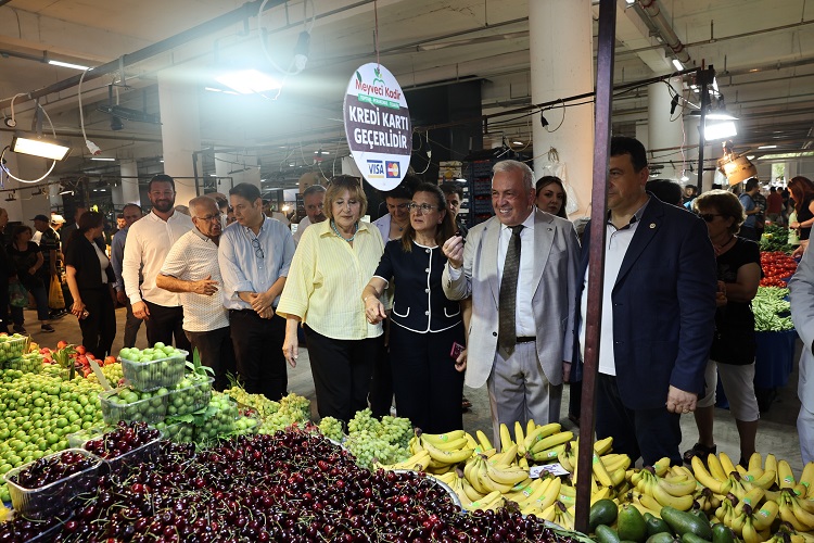 Ataevler Kapalı Pazar Alanı hizmete açıldı