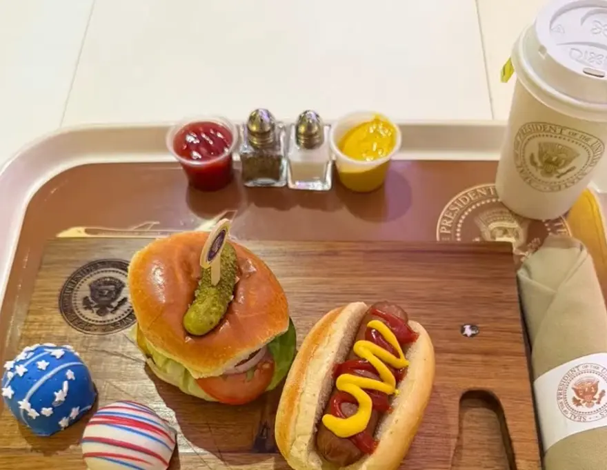 Trump’ın fast-food sevdası bitmiyor