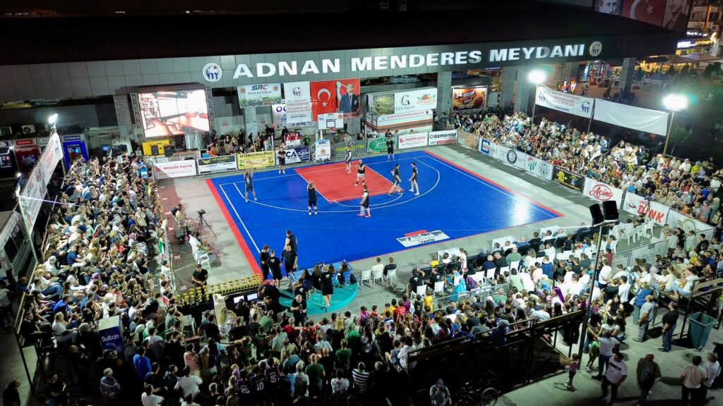 Mustafakemalpaşa’da Dev Basketbol Şöleni
