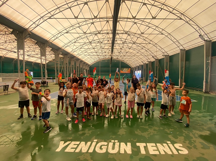 Yenigün Tenis Akademisi’nde Yaz Okulu keyfi