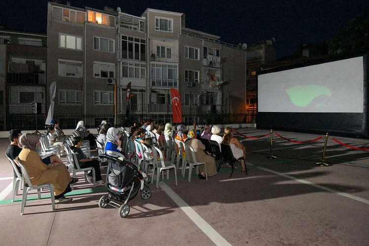 Osmangazi’de açık havada sinema keyfi