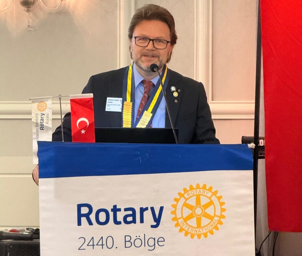 Yıldırım Bayezid Rotary’de yeni başkan Levent Uğurel