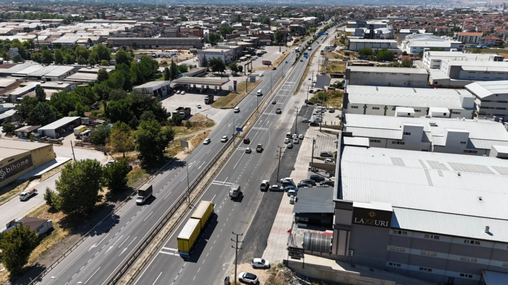 Sanayi bölgelerinde yol seferberliği