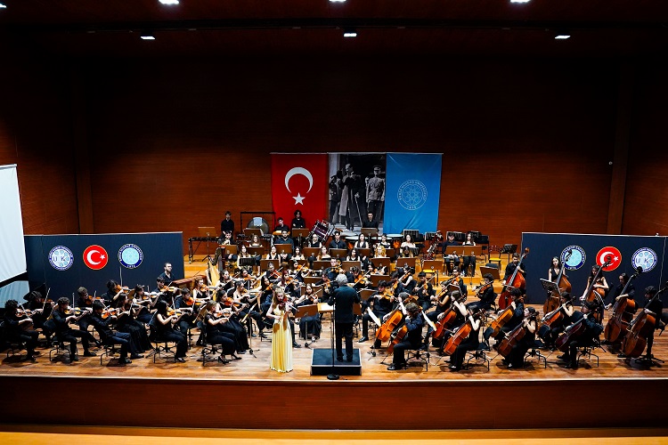 TUGFO Müziğin Sihri’ni Bursa’da gösterdi