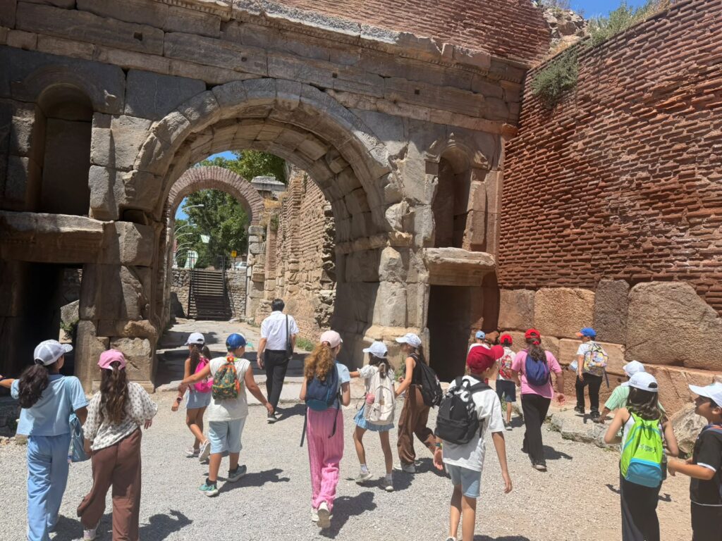 Nilüferli çocuklar toprağın izinde