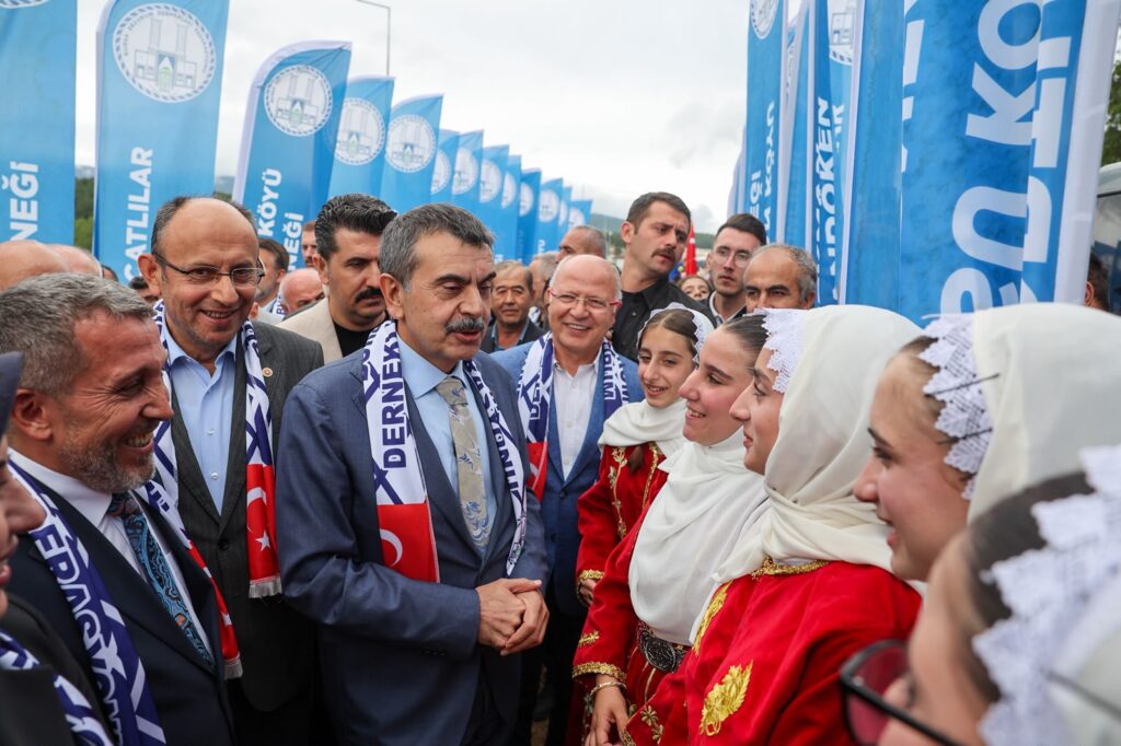 İki kadim şehir Keles’te buluştu