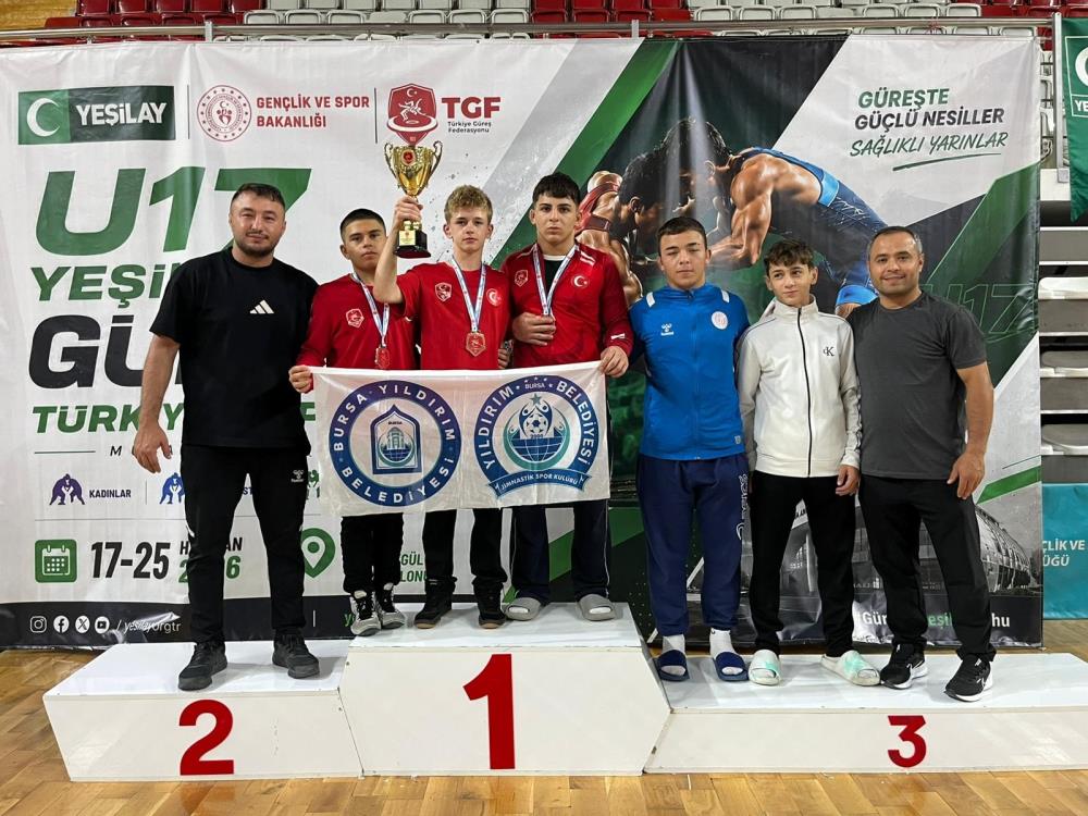 Sivas’ta Yıldırım fırtınası esti