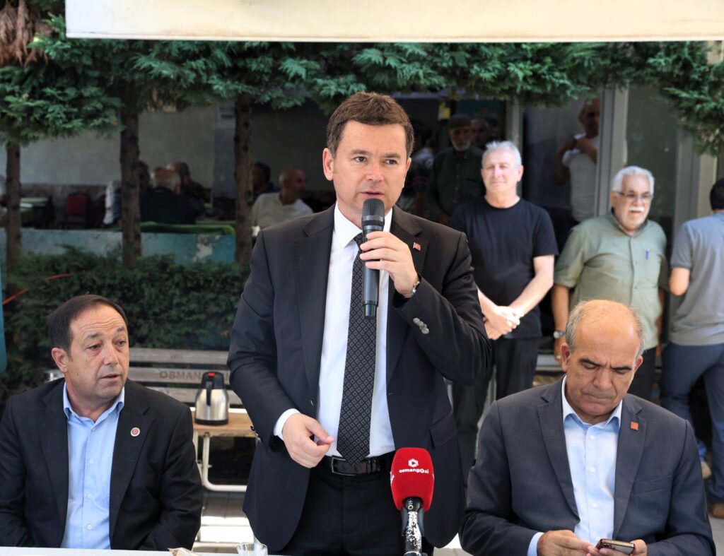 Başkan Aydın esnafı dinledi