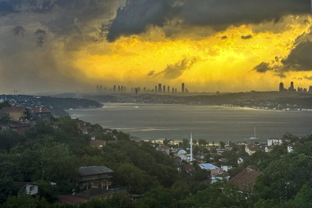 Marmara ve Kuzey Ege’de Kuvvetli Rüzgar ve Sıcaklık Uyarısı