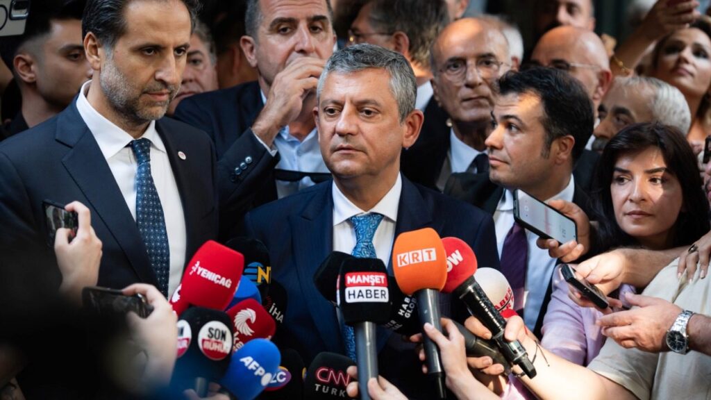 Özgür Özel liderliğinde Yeni Parti’nin A Takımı belli oldu