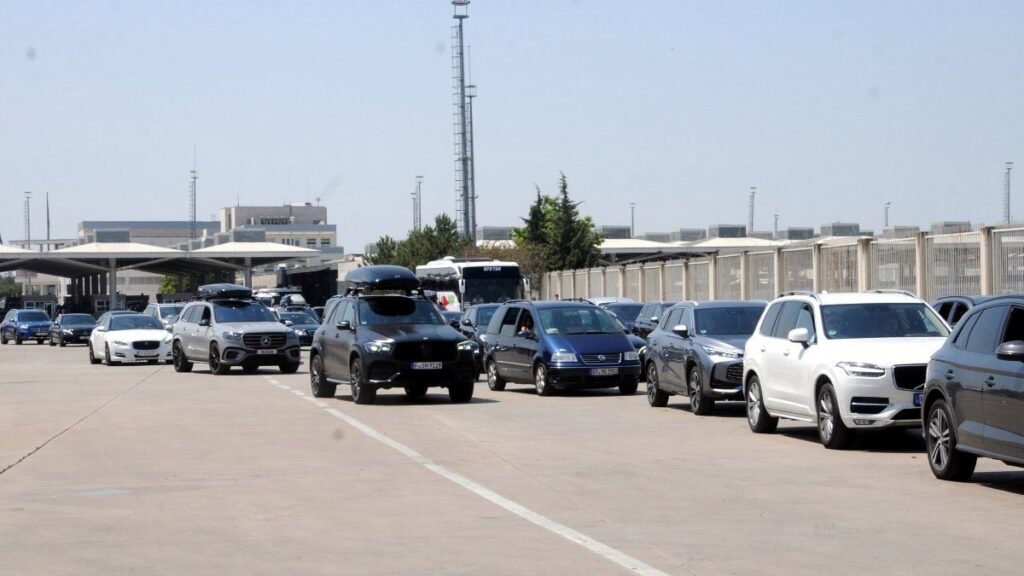 Sınır Kapılarında Gurbetçi Hareketliliği