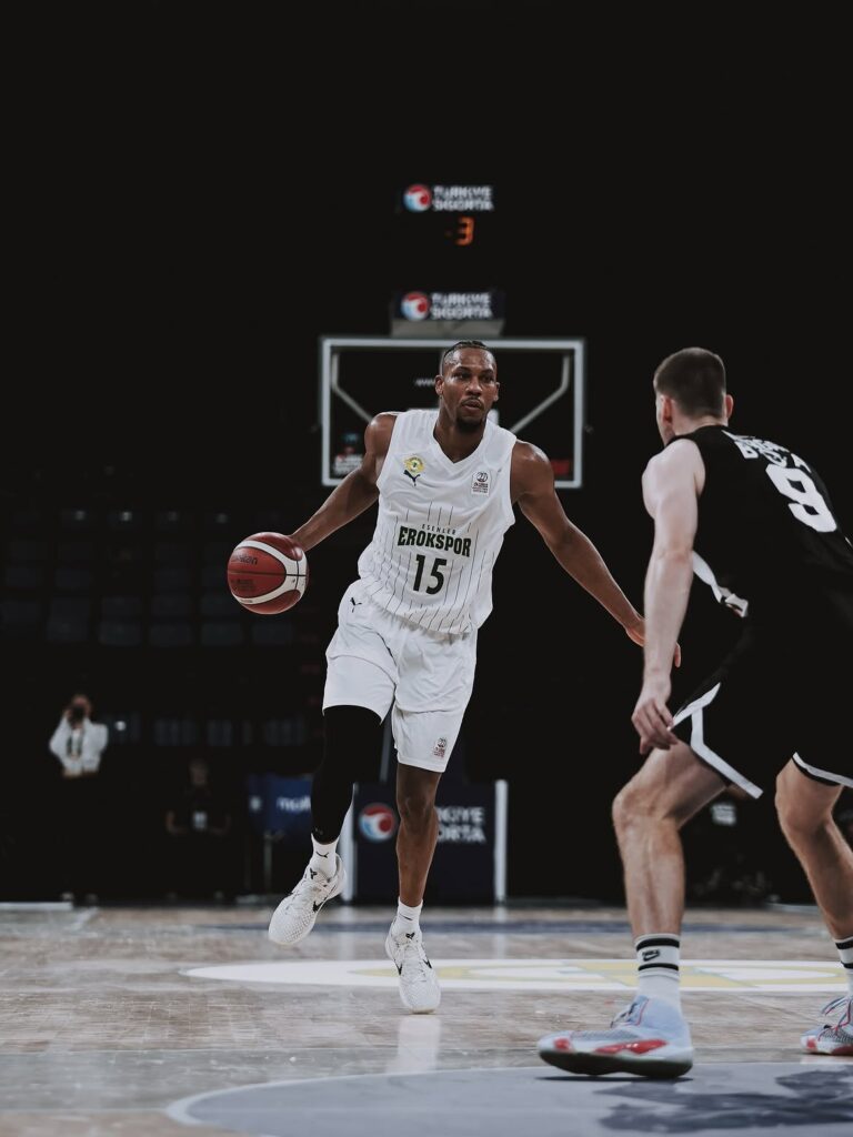 TOFAŞ’tan forvet hattına Tre’Shawn Thurman takviyesi