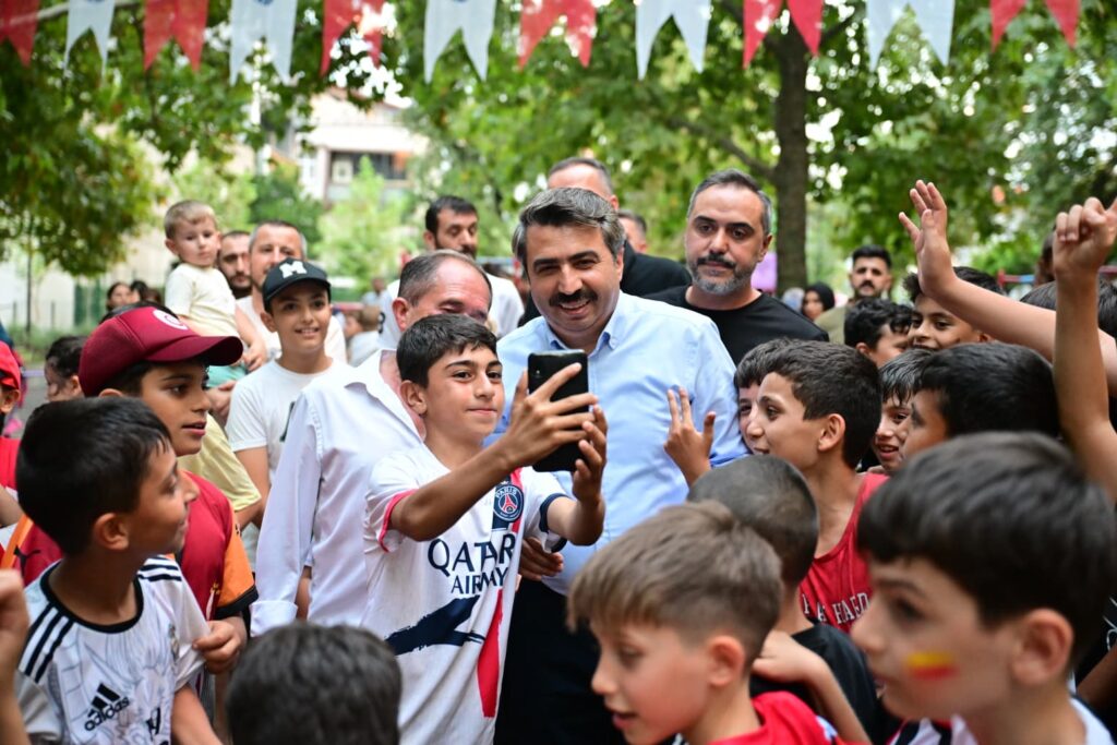 Yıldırım’dan çocuk şenliği