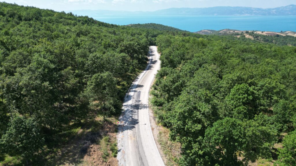İznik’te kırsal yollara makyaj