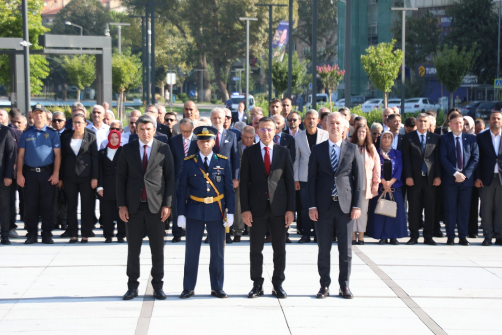 Bağımsızlık ruhu İnegöl’de yaşatıldı