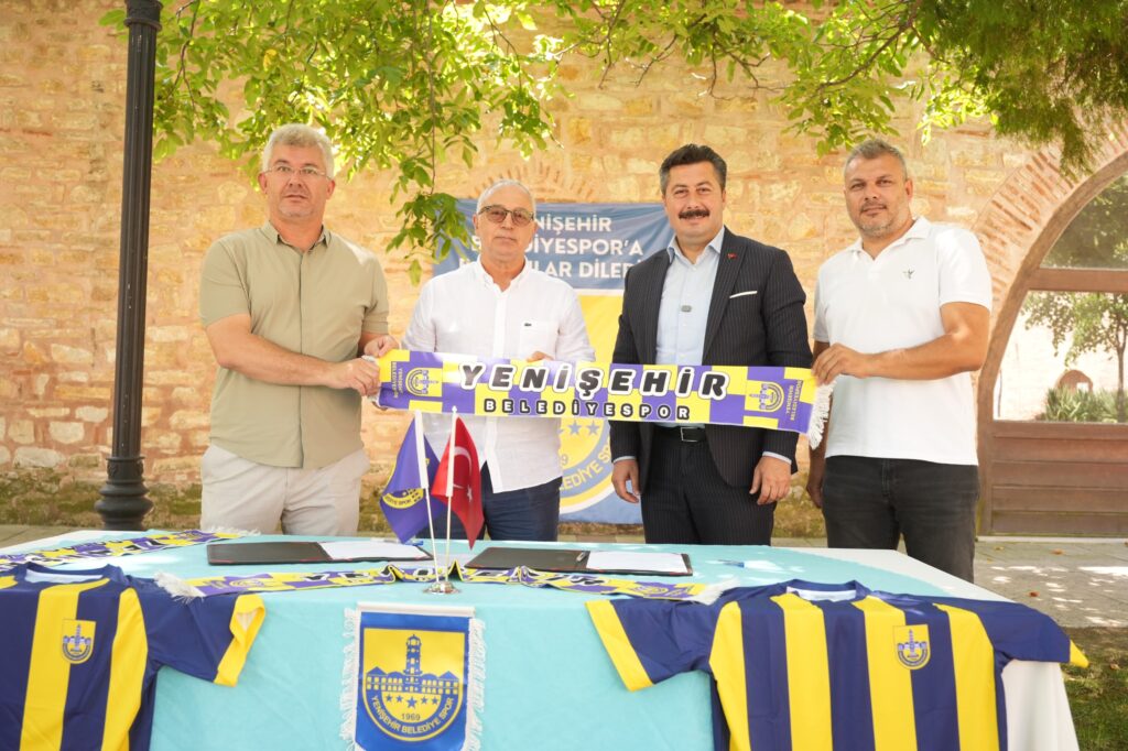 Sait Ulvi Özdemir Yenişehir Belediyespor’da