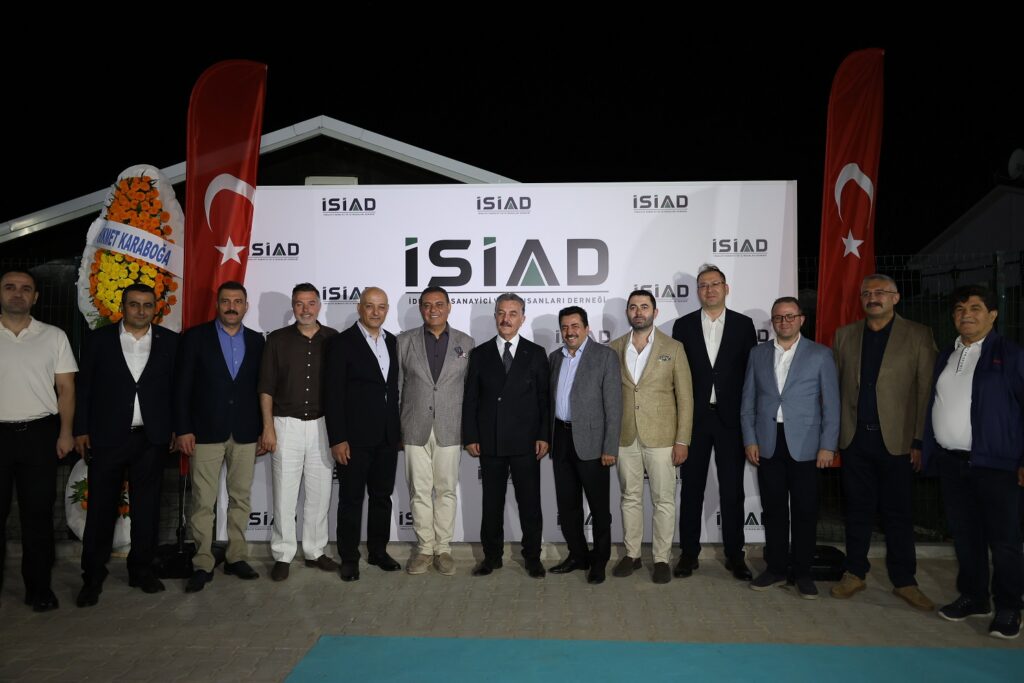 İSİAD, milli değerler ve idealist vizyonla yola çıktı