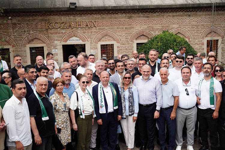 Özer Matlı’ya Kapalıçarşı’da sevgi seli