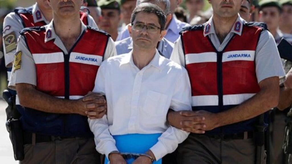 FETÖ Operasyonunda İki Kişi Tutuklandı
