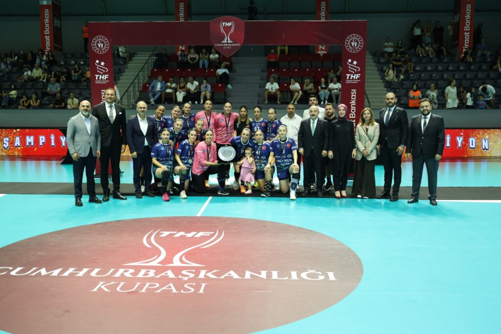 Bursa kupayı finalde kaçırdı