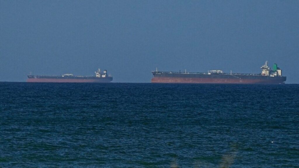 Hürmüz Boğazı’nda ABD Destekli Gizli Tanker Geçişleri