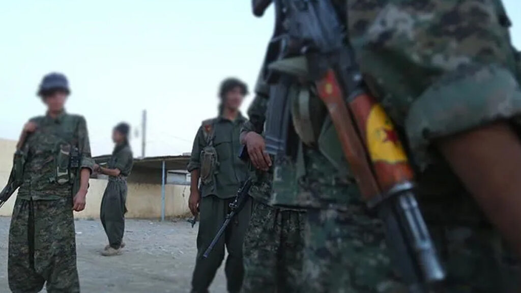 Terör örgütü YPG kendini feshetti
