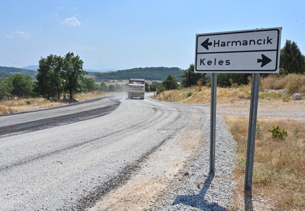 Harmancık yollarına Büyükşehir dokunuşu