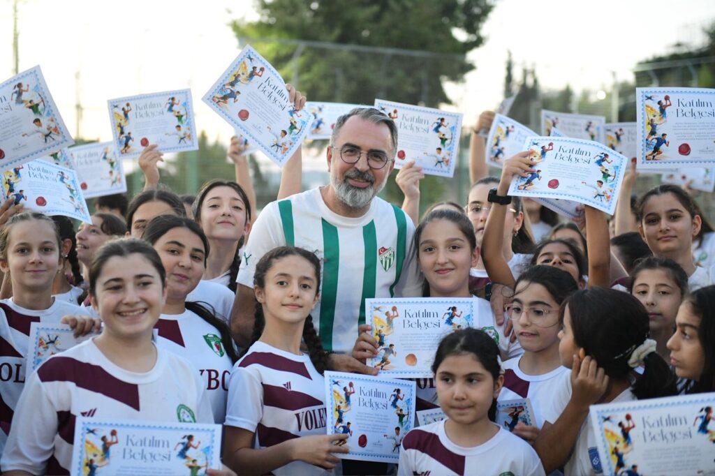 Kestel Belediyesi’nin Yaz Spor Okullarında görkemli final