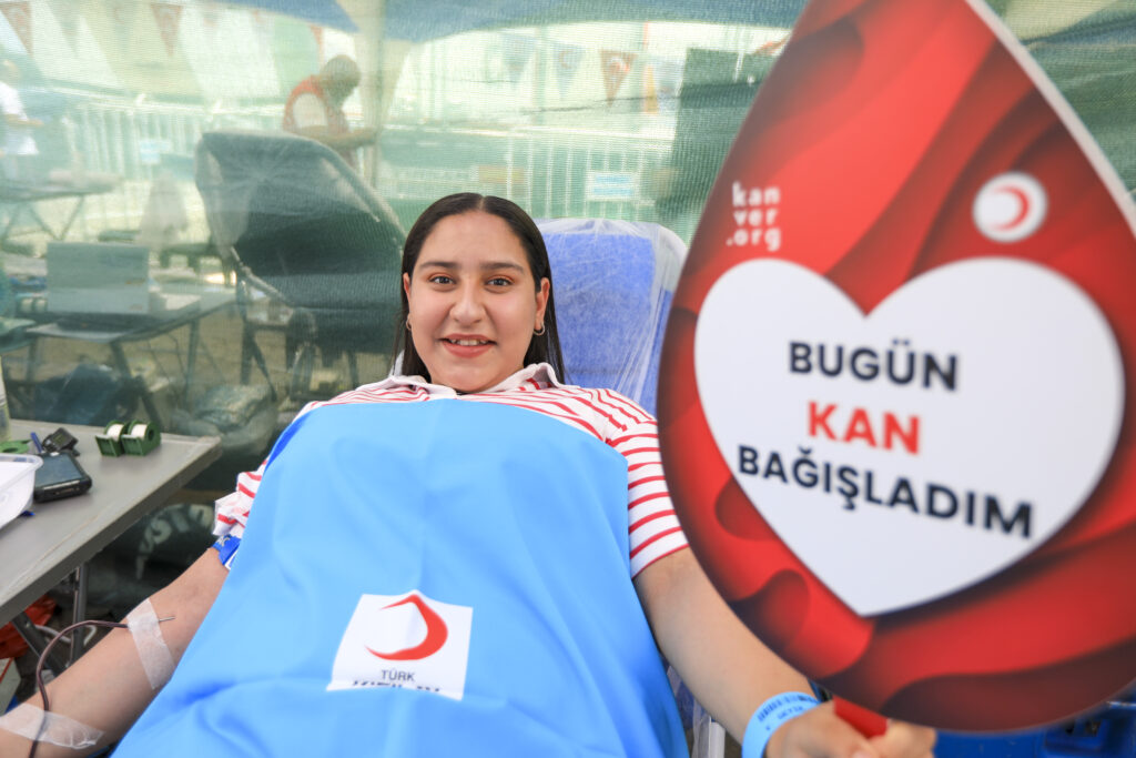 Kızılay’ın umudu genç bağışçılar