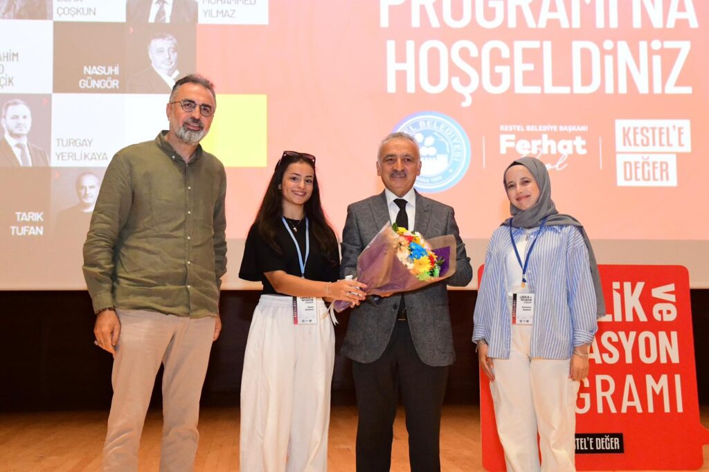Kestel’de gençlere liderlik kampı