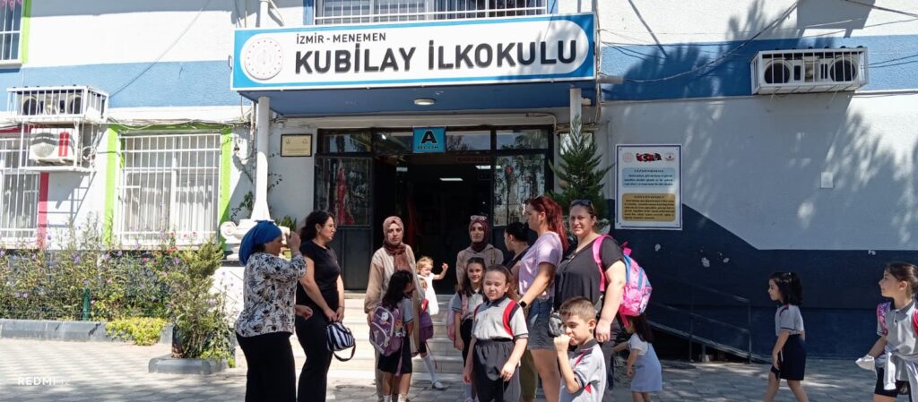 Veliler acil çözüm bekliyor! Menemen’de kadrolu öğretmen krizi
