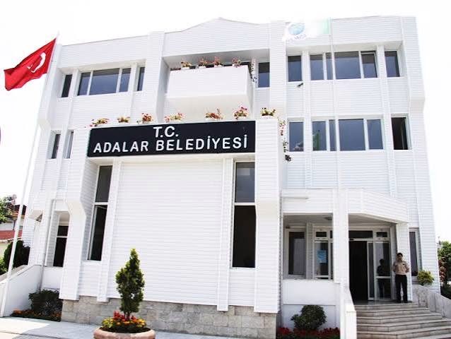 Adalar Belediye Meclisi Toplantısında Gerginlik