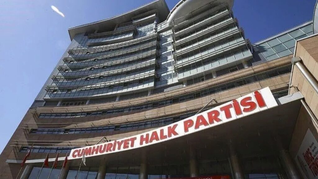 CHP’de Üyelik İhraç Talepleri İstanbul’da Tartışma Yarattı