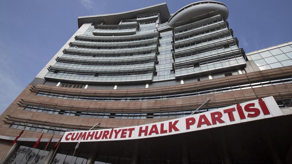 CHP’li üç meclis üyesine disiplin süreci