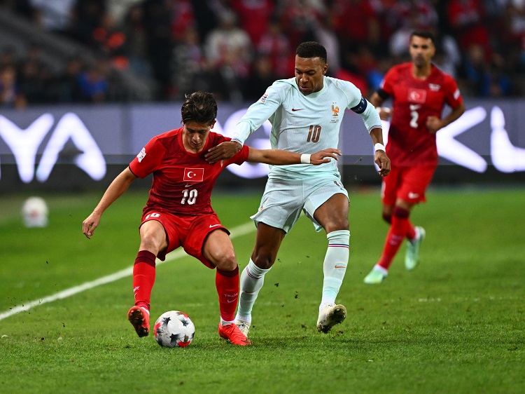 Futbol ciddi bir iştir…