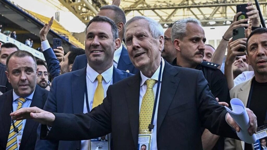 Fenerbahçe’de Sürpriz Transfer Hamleleri