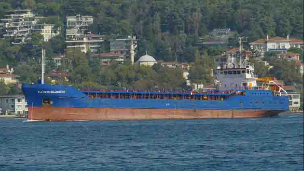 Silivri Açıklarında Ticari Gemiler Çarpıştı