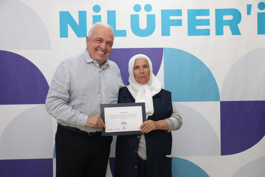 Nilüfer’de okuma yazma sevinci