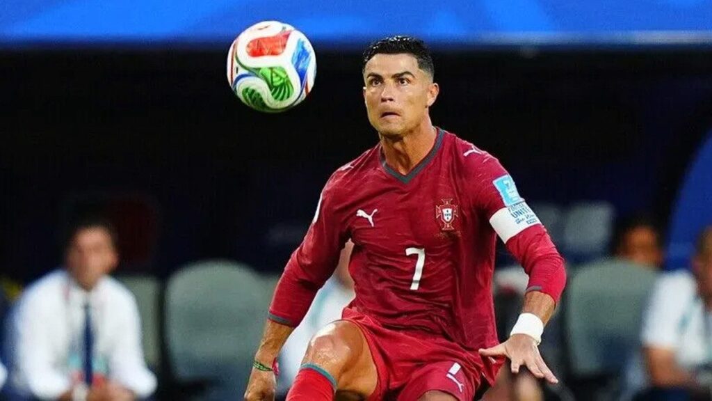 Ronaldo, Portekiz Kampını Terketti
