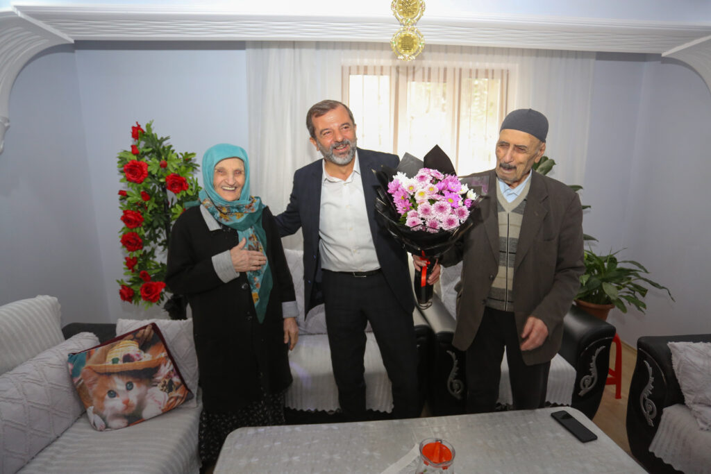 Gürsu’nun ‘Yaşayan Çınarları’na ahde vefa