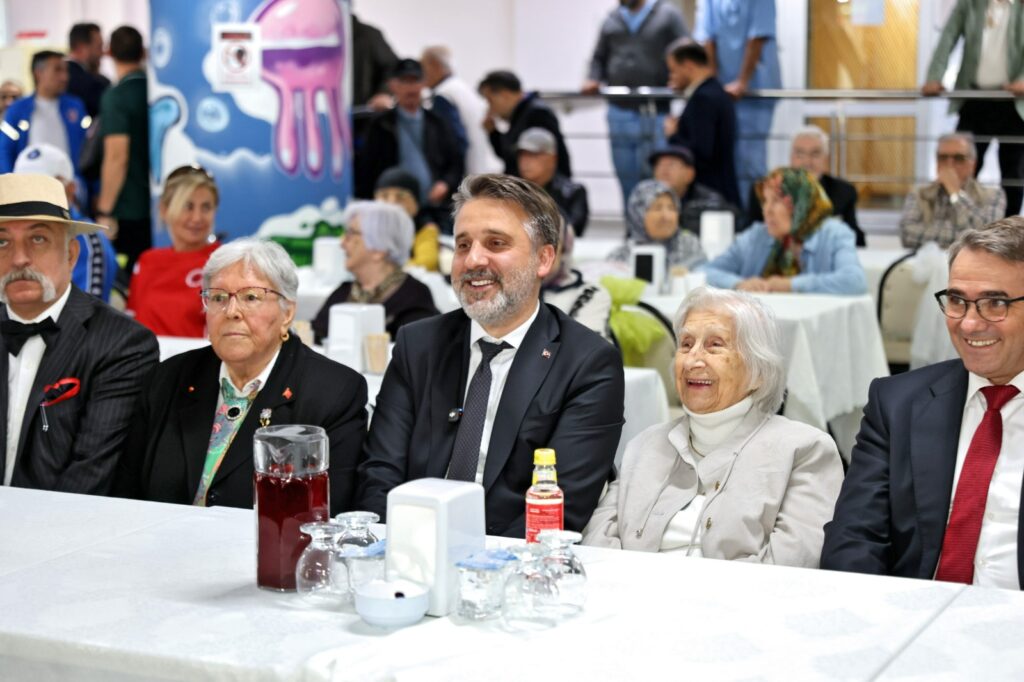 Huzurevinde ‘Büyük’ mutluluk