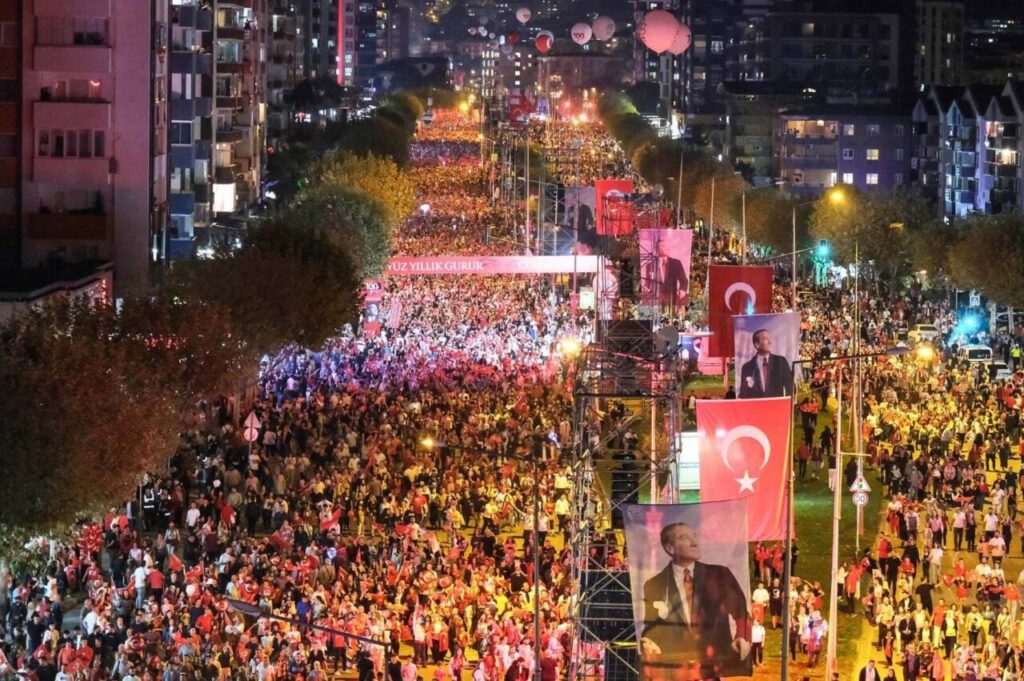 Bursa Büyükşehir’den ‘Cumhuriyet’e özel kutlama