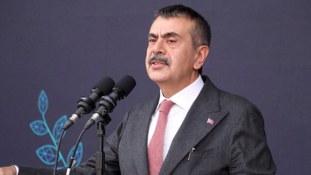 Bakan Tekin 29 Ekim Cumhuriyet Bayramı Mesajı Yayınladı