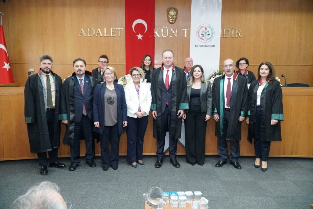 Yener Poroy göreve başladı