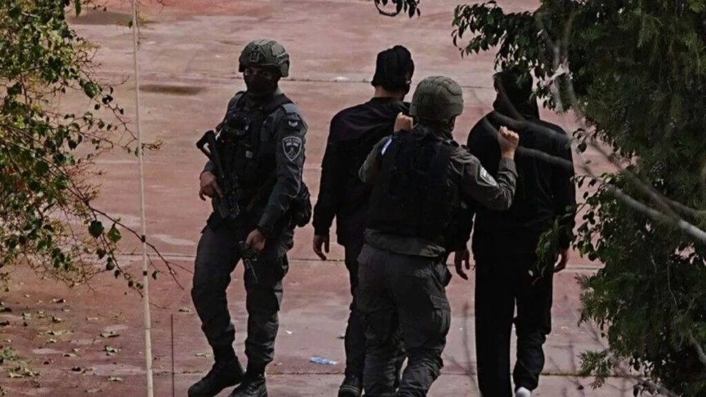 Batı Şeria’da çok sayıda Filistinli gözaltına alındı