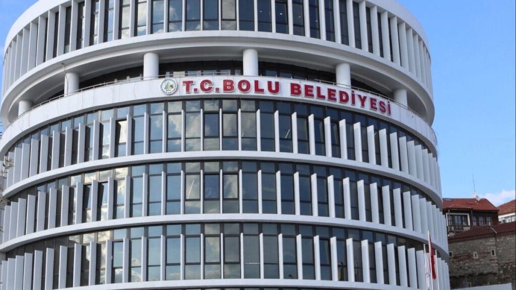 Bolu Belediyesi’nde 4 kişi gözaltına alındı