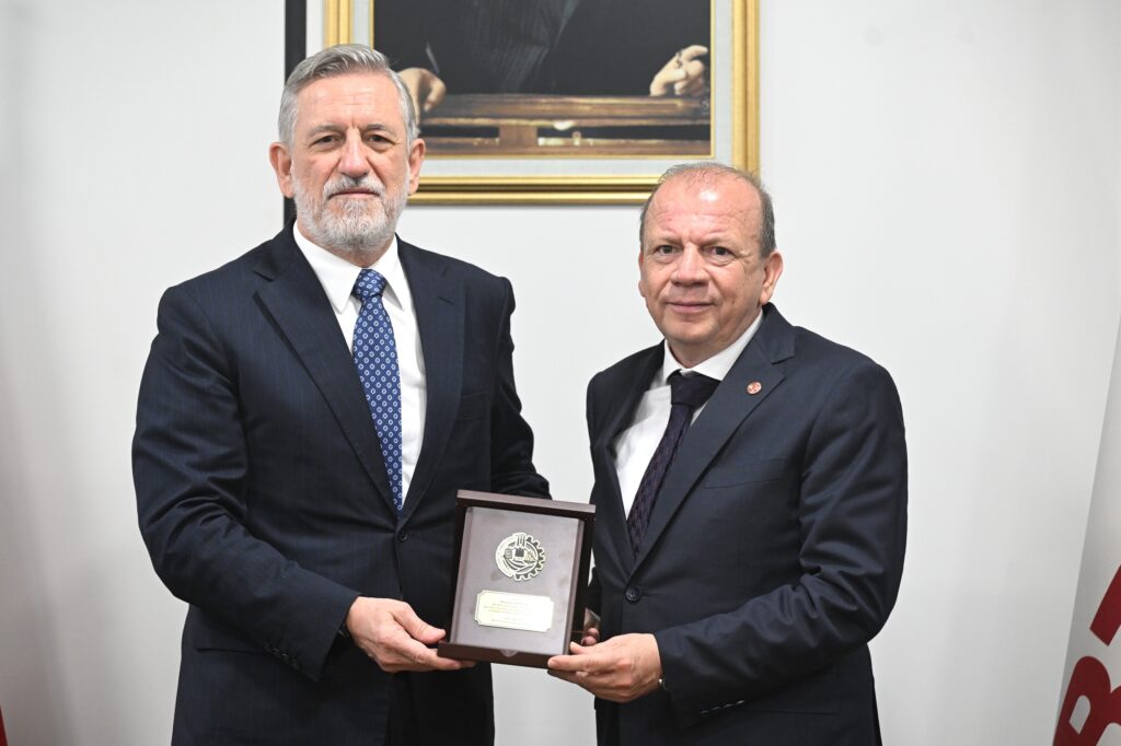 BTSO’da devir teslim heyecanı