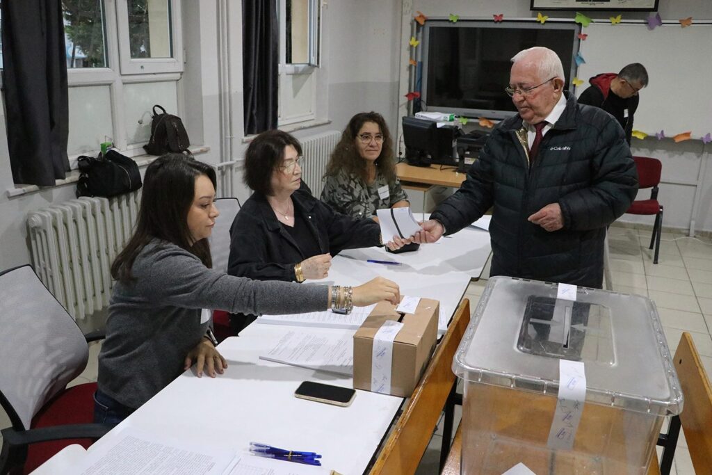 Bulgaristan’da yurt dışında 613 sandık açılacak