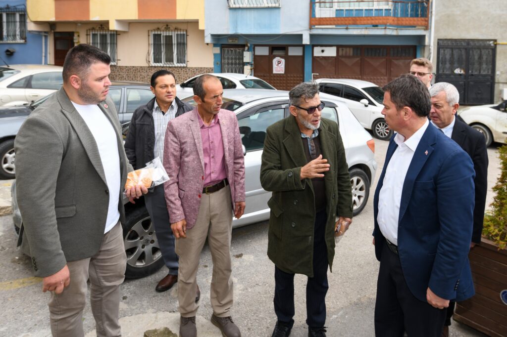 Erkan Aydın hizmet için sahada