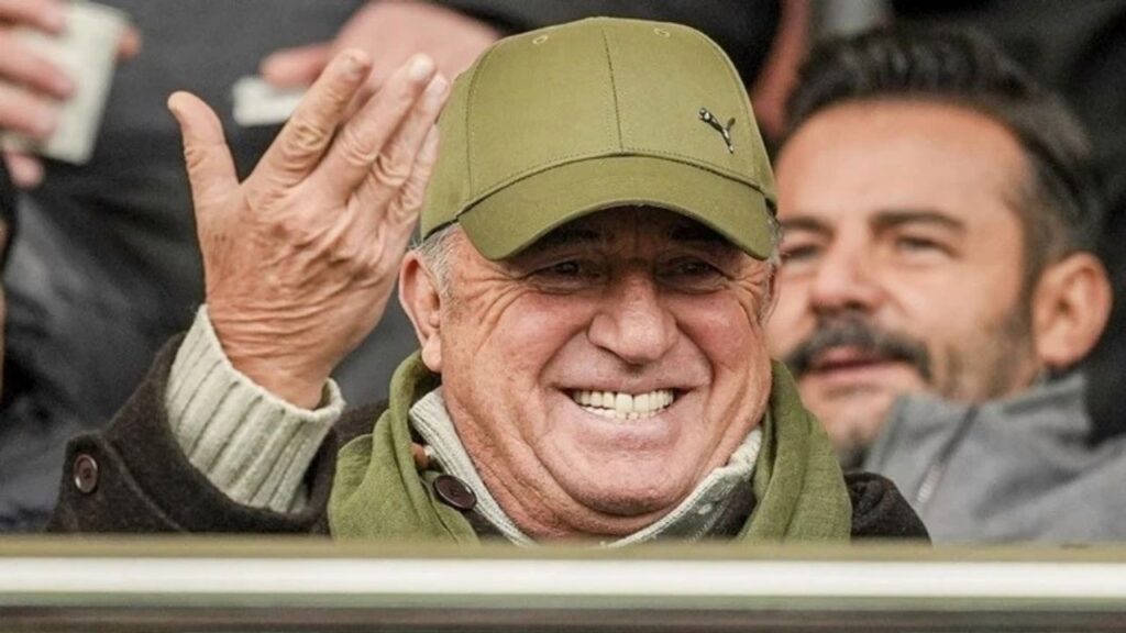 Galatasaray  Barcelona maçı: Terim, UEFA görevlisi olarak sahada